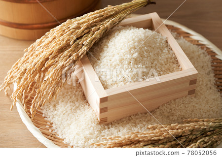 裝在盒子裡的白米飯 78052056