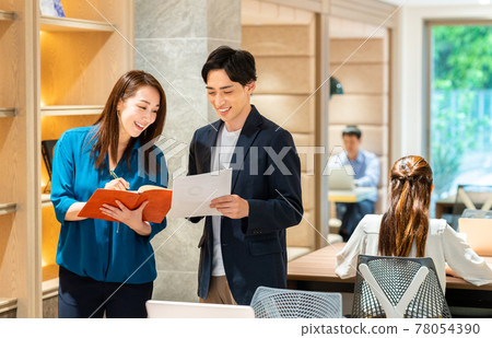 People working in the office Shooting cooperation "+ SHIFT NOGIZAKA" 78054390