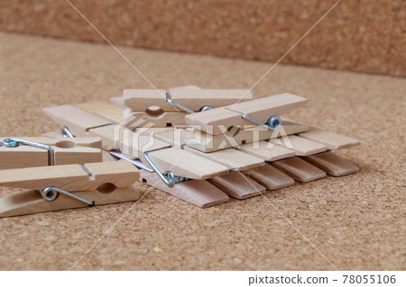 Pinch, wooden, pinch, clip, lifestyle, clothespin, stationery, stationery, office supplies 78055106