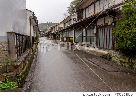 島根縣織田市，下雨的石見銀山銀山大森的街道 78055990