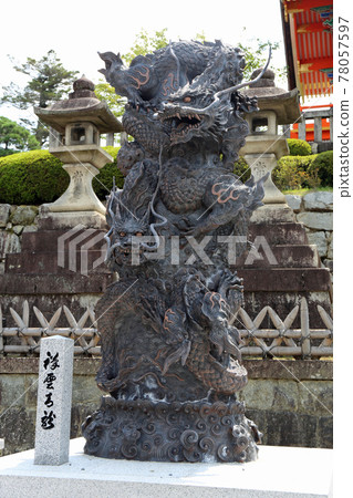 Kiyomizu Temple in early summer Kiyomizu Temple in early summer 78057597