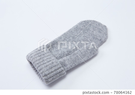 Yarn, mittens Yarn, mittens 78064162