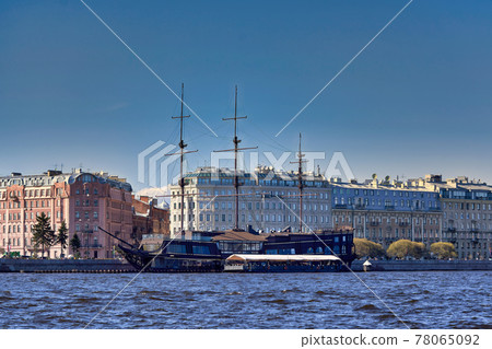 Vintage sailing ship on the Neva River in St. Petersburg Vintage sailing ship on the Neva River in St. Petersburg 78065092