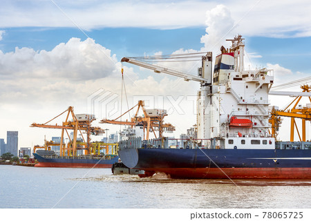 Shipping port Shipping port 78065725