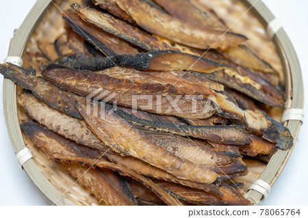 Mackerel section_shaving 78065764