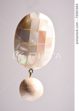 收入 收入 78065864