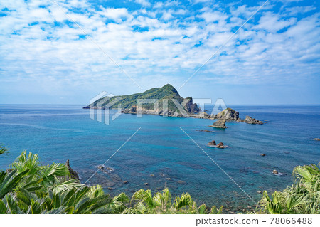 [Okiakime Island from Gotohana Observatory] Akimegi, Kasasa-cho, Minamisatsuma City, Kagoshima Prefecture 78066488
