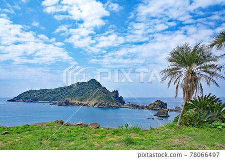 [Okiakime Island from Gotohana Observatory] Akimegi, Kasasa-cho, Minamisatsuma City, Kagoshima Prefecture 78066497