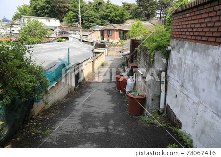 正陵谷,胡同,花園,玫瑰,房屋 正陵谷,胡同,花園,玫瑰,房屋 78067416