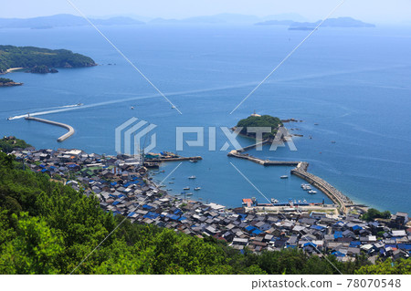 Blue sea of the Seto Inland Sea Tomonoura, Fukuyama City, Hiroshima Prefecture 78070548