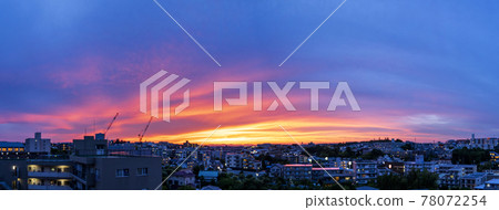 Panorama: View of the mountains of Chichibu from Kawasaki over the sunset clouds 78072254