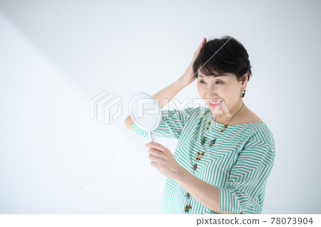 Senior women hair care beauty FAGA Senior women hair care beauty FAGA 78073904