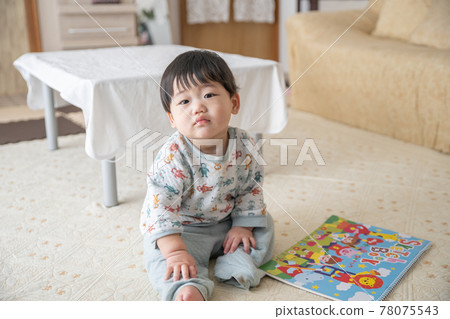 Baby image Baby image 78075543