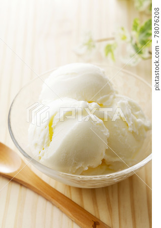 牛奶冰淇淋 78076208