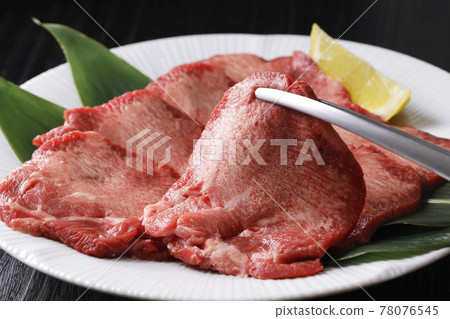 盤子上的牛舌 盤子上的牛舌 78076545