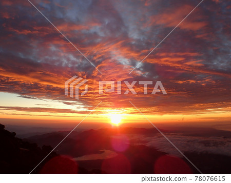 Sunrise seen from the top of Mt. Fuji Sunrise seen from the top of Mt. Fuji 78076615