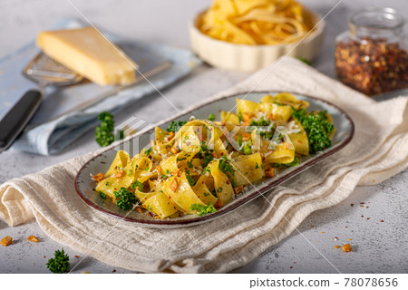 Garlic pasta with chilli flakes 78078656