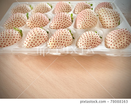 White strawberry photo material 78088163