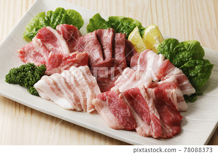 Assorted grilled beef and pork 78088373