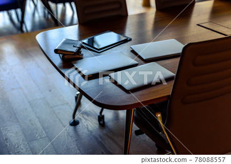 西裝風格商務人士 西裝風格商務人士 78088557