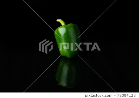 Close up Sweet Pepper on black 78094128