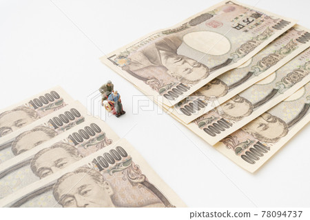 Image of money problems in old age Image of money problems in old age 78094737