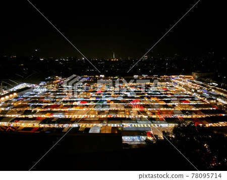 夜市的夜景 78095714