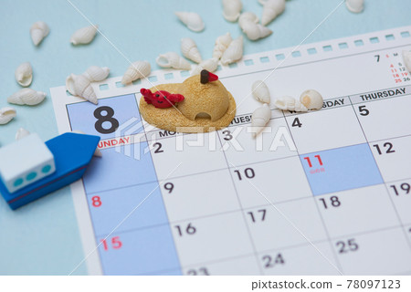 八月形象 78097123