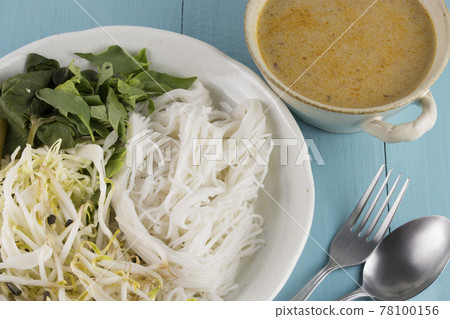 Kanom jeen nam ya : Rice noodles in fish curry sauce(Traditional Thai cuisine). Kanom jeen nam ya : Rice noodles in fish curry sauce(Traditional Thai cuisine). 78100156