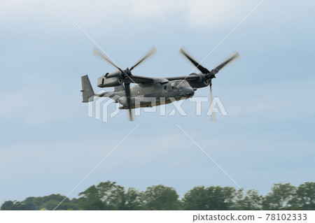 U.S. Air Force CV-22 Osprey low-flying 78102333