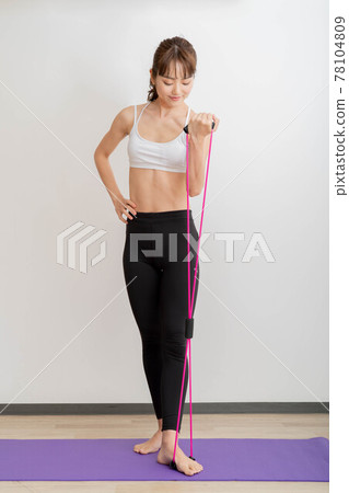 Beautiful Japanese women 78104809