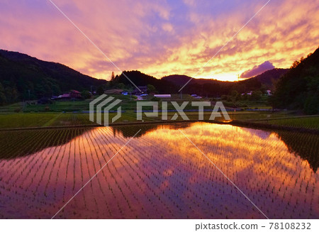和歌山縣伊東郡葛城町天野之裡夜景 和歌山縣伊東郡葛城町天野之裡夜景 78108232