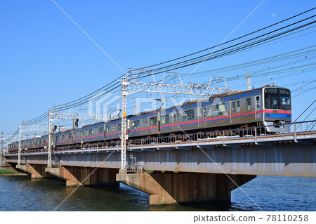 Keisei Line 3700 series crossing the Nakagawa Bridge 78110258