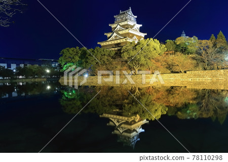 [Hiroshima Prefecture] Illuminated night view of Hiroshima Castle 78110298