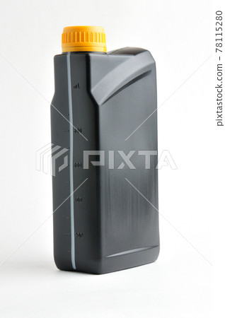 Black barrel on white background 78115280