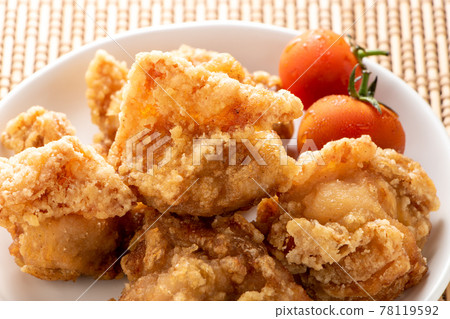 炸小雞(炸雞)。 炸小雞(炸雞)。 78119592