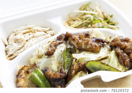Delicious Chinese lunch, Twice-cooked meat takeout Delicious Chinese lunch, Twice-cooked meat takeout 78120372