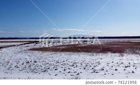 Abashiri's winter lake 78121956