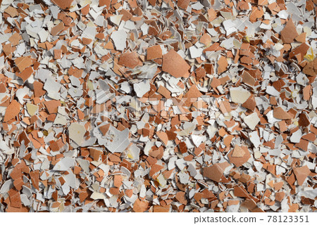 Crushed eggshell for use in making fertilizers Crushed eggshell for use in making fertilizers 78123351