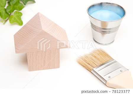 粉刷房屋外牆的圖片 78123377
