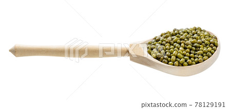 wooden spoon with green mung bean isolated 78129191