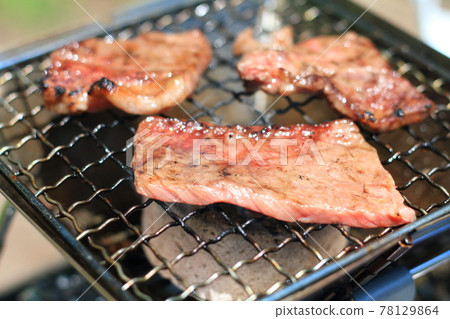 戶外烤日本黑牛肉特製烤A5 78129864