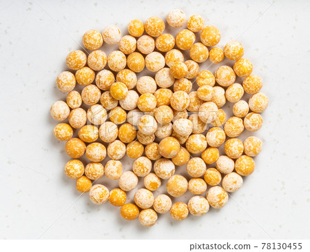 pile of dried whole yellow peas close up on gray pile of dried whole yellow peas close up on gray 78130455
