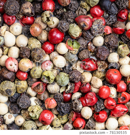Four Pepper Blend peppercorns close up Four Pepper Blend peppercorns close up 78130535