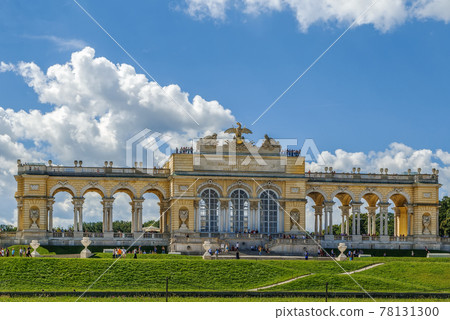 Gloriette in Schonbrunn, Vienna Gloriette in Schonbrunn, Vienna 78131300