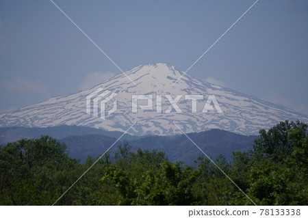 鳥海山的春景：向上 78133338