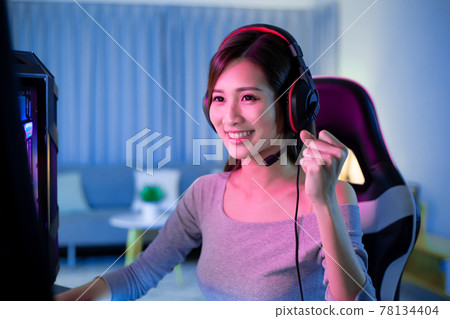 cybersport gamer have live stream cybersport gamer have live stream 78134404