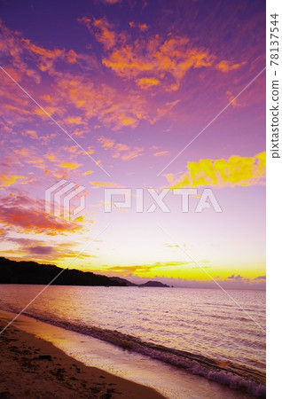 Sukuji海灘日落 Sukuji海灘日落 78137544