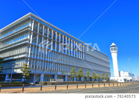 [Aichi Prefecture] Chubu Centrair International Airport (Centrair) under clear skies 78140573