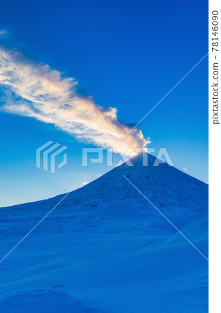 Winter eruption active volcano at sunset Winter eruption active volcano at sunset 78146090